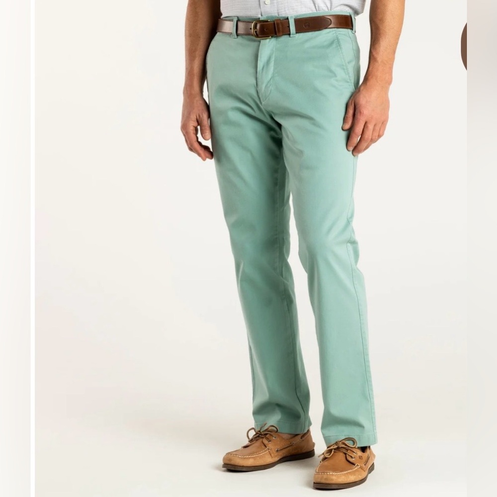 H & M men’s size 36/34 straight leg Chino pants mint‎ green color